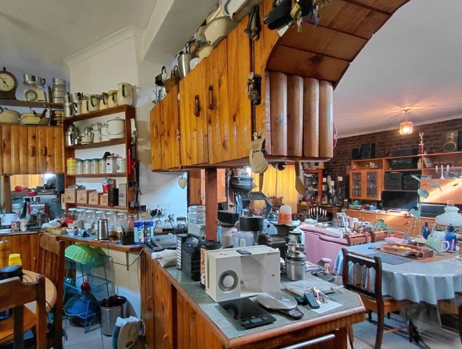 7 Bedroom Property for Sale in Gordons Bay Central Western Cape